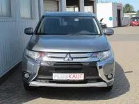 Gebraucht Mitsubishi Outlander Edition 150 PS (110 kW) 2017 Grau SUV