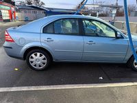 Gebraucht Ford Mondeo 125 PS (91 kW) 2005 Blau Limousine