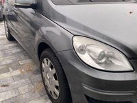 Gebraucht Mercedes B200 185 PS (136 kW) 2010 Grau Van / Kleinbus