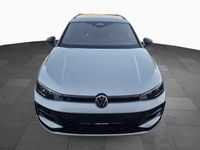 Używany VW Passat R-line 265 KM (194 kW) 2025 Srebrny Kombi