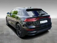 Gebraucht Audi Q8 Competition 286 PS (210 kW) 2023 0e mythosschwarz metallic SUV