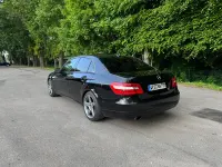 Gebraucht Mercedes E250 204 PS (150 kW) 2011 Schwarz Limousine