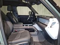 Gebraucht Land Rover Defender SE Dynamic 300 PS (220 kW) 2025 Grün, pangea green SUV