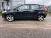 Gebraucht Ford Fiesta SYNC Edition 80 PS (58 kW) 2014 Pantherschwarz metallic Kleinwagen