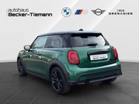 Gebraucht Mini Cooper 136 PS (100 kW) 2023 British racing green Kleinwagen