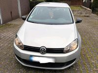 Gebraucht VW Golf VI 105 PS (77 kW) 2011 Silber Kleinwagen