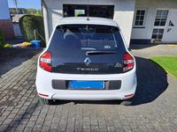 Gebraucht Renault Twingo LIMITED 71 PS (52 kW) 2018 Weiß Kleinwagen