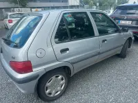 Gebraucht Peugeot 106 60 PS (44 kW) 2002 Silber Kleinwagen
