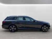 Gebraucht Mercedes E300 Avantgarde 320 PS (235 kW) 2021 Grafitgrau  metalliclack Kombi