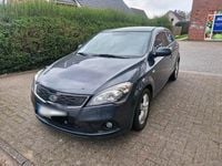 Gebraucht Kia Ceed 89 PS (65 kW) 2013 Grau Kleinwagen