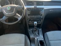 Gebraucht Skoda Superb 160 PS (117 kW) 2011 Schwarz Kombi