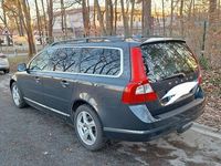 Gebraucht Volvo V70 Pro 136 PS (100 kW) 2012 Schwarz Kombi