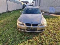 Gebraucht BMW 318 143 PS (105 kW) 2008 Platinbronze metallic Limousine