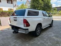 Gebraucht Toyota HiLux 150 PS (110 kW) 2018 Weiß Pickup