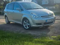 Używany Toyota Corolla 177 KM (130 kW) 2007 Srebrny Minivan
