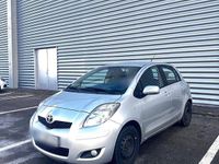 Gebraucht Toyota Yaris 69 PS (50 kW) 2011 Silber Kleinwagen