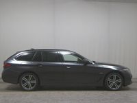 Gebraucht BMW 530e 292 PS (214 kW) 2023 Grau Kombi