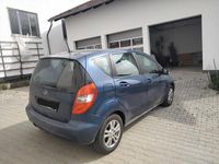 Gebraucht Mercedes A160 95 PS (69 kW) 2011 Blau Kleinwagen