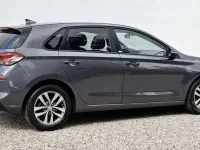 Gebraucht Hyundai i30 Passion 120 PS (88 kW) 2018 Micron grey Limousine