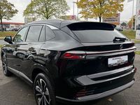 Neu MG HS Luxury 224 PS (164 kW) 2025 Blau SUV