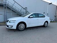 Gebraucht Skoda Octavia 105 PS (77 kW) 2013 Weiß Kombi