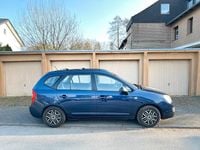 Gebraucht Kia Carens 140 PS (102 kW) 2007 Blau Van / Kleinbus