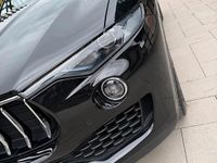 Gebraucht Maserati Levante 275 PS (202 kW) 2016 Schwarz SUV