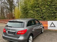 Gebraucht Mercedes B180 109 PS (80 kW) 2014 Mountaingrau  met. Van / Kleinbus