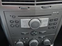 Gebraucht Opel Astra 105 PS (77 kW) 2004 Limousine