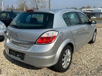 Gebraucht Opel Astra Cosmo 105 PS (77 kW) 2005 Silber Limousine