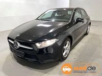 Gebraucht Mercedes A180 116 PS (85 kW) 2022 Schwarz Limousine