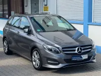 Gebraucht Mercedes B200 Urban 156 PS (114 kW) 2017 Grau Kleinwagen