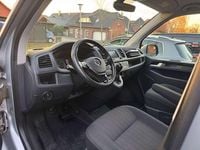 Gebraucht VW T6 150 PS (110 kW) 2017 Reflexsilber Van