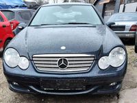 Gebraucht Mercedes C180 143 PS (105 kW) 2006 Dunkel blau Coupé