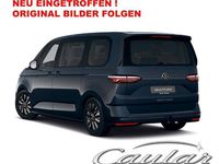 Second-hand VW Multivan 150 CP (110 kW) 2023 Albastru Monovolum
