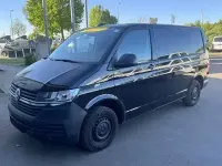 Używany VW Transporter 110 KM (80 kW) 2022 Czarny Van