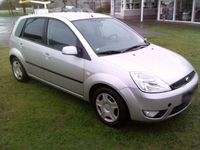 Gebraucht Ford Fiesta 80 PS (58 kW) 2005 Silber Kleinwagen