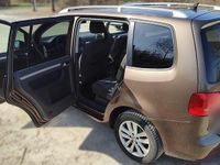 Gebraucht VW Touran Style 140 PS (102 kW) 2011 Braun Van / Kleinbus