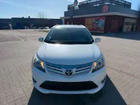 Gebraucht Toyota Avensis Comfort 124 PS (91 kW) 2013 Weiß Kombi