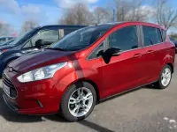 Używany Ford B-MAX Colourline 101 KM (74 kW) 2016 Czerwony Minivan