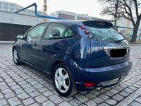Gebraucht Ford Focus Sport 131 PS (96 kW) 2003 Blau Coupé