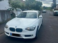 Gebraucht BMW 114 102 PS (75 kW) 2014 Weiß Kleinwagen