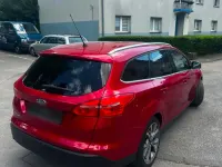 Gebraucht Ford Focus 120 PS (88 kW) 2016 Rot Kombi