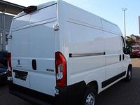 Gebraucht Peugeot Boxer 140 PS (102 kW) 2020 Lack weiss banquise/deckende lac Van
