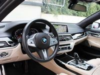 gebraucht BMW 750 i xDr. M Sport Individual MEGA AUSSTATTUNG