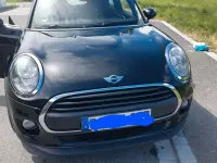 Käytetty Mini One D 95 HP (69 kW) 2017 Musta Viistoperä