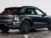 Gebraucht Porsche Macan 441 PS (324 kW) 2024 Vulkangrau SUV