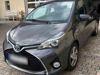 Gebraucht Toyota Yaris Edition-S 101 PS (74 kW) 2017 Grau Kleinwagen