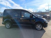 Gebraucht VW Caddy Trendline 102 PS (75 kW) 2013 Schwarz Van / Kleinbus