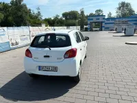Gebraucht Mitsubishi Space Star Basis 71 PS (52 kW) 2015 Weiß Limousine